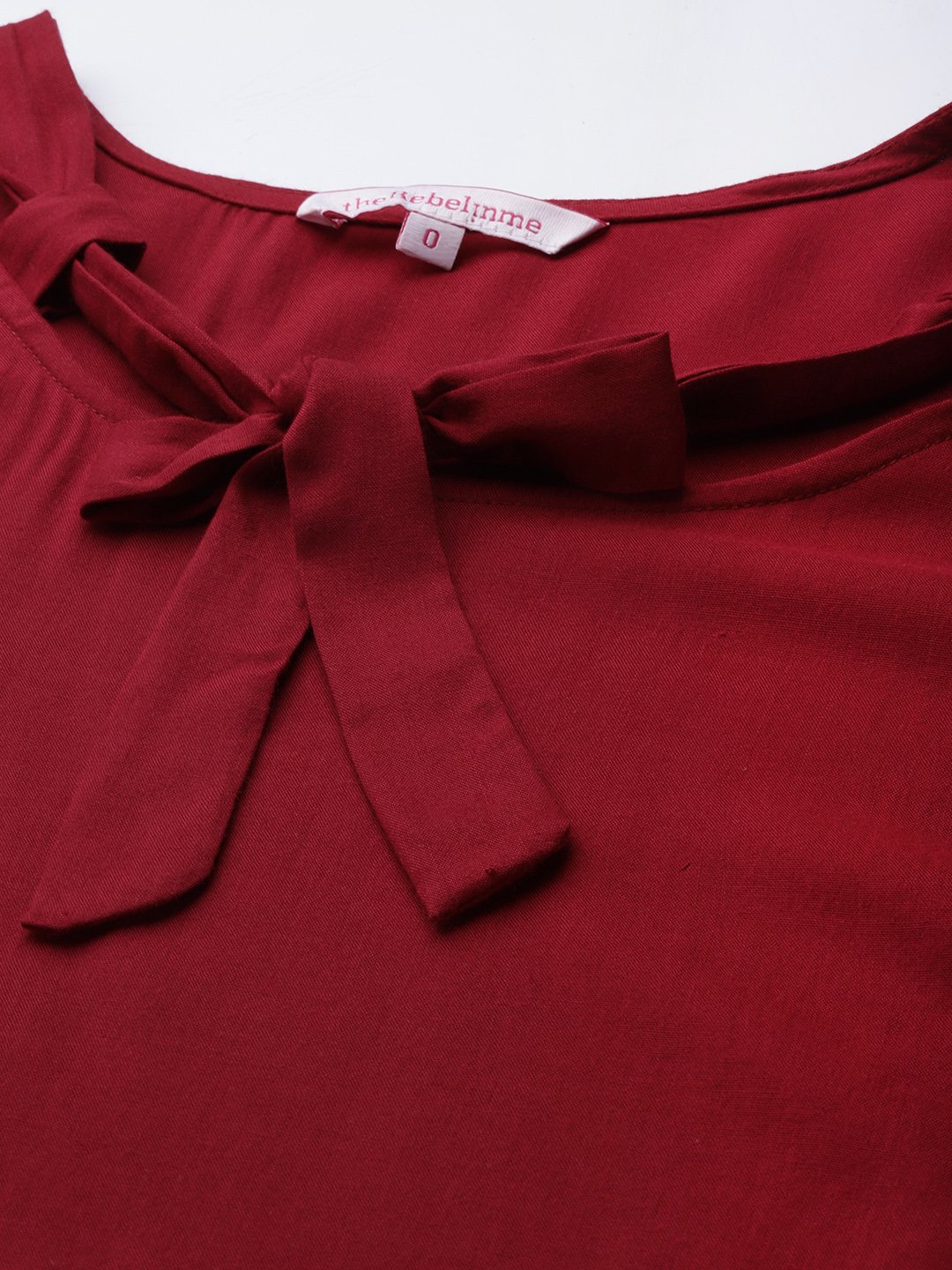 Women's Plus Size Maroon Solid Color Neck Tie-Up Detail Woven Top