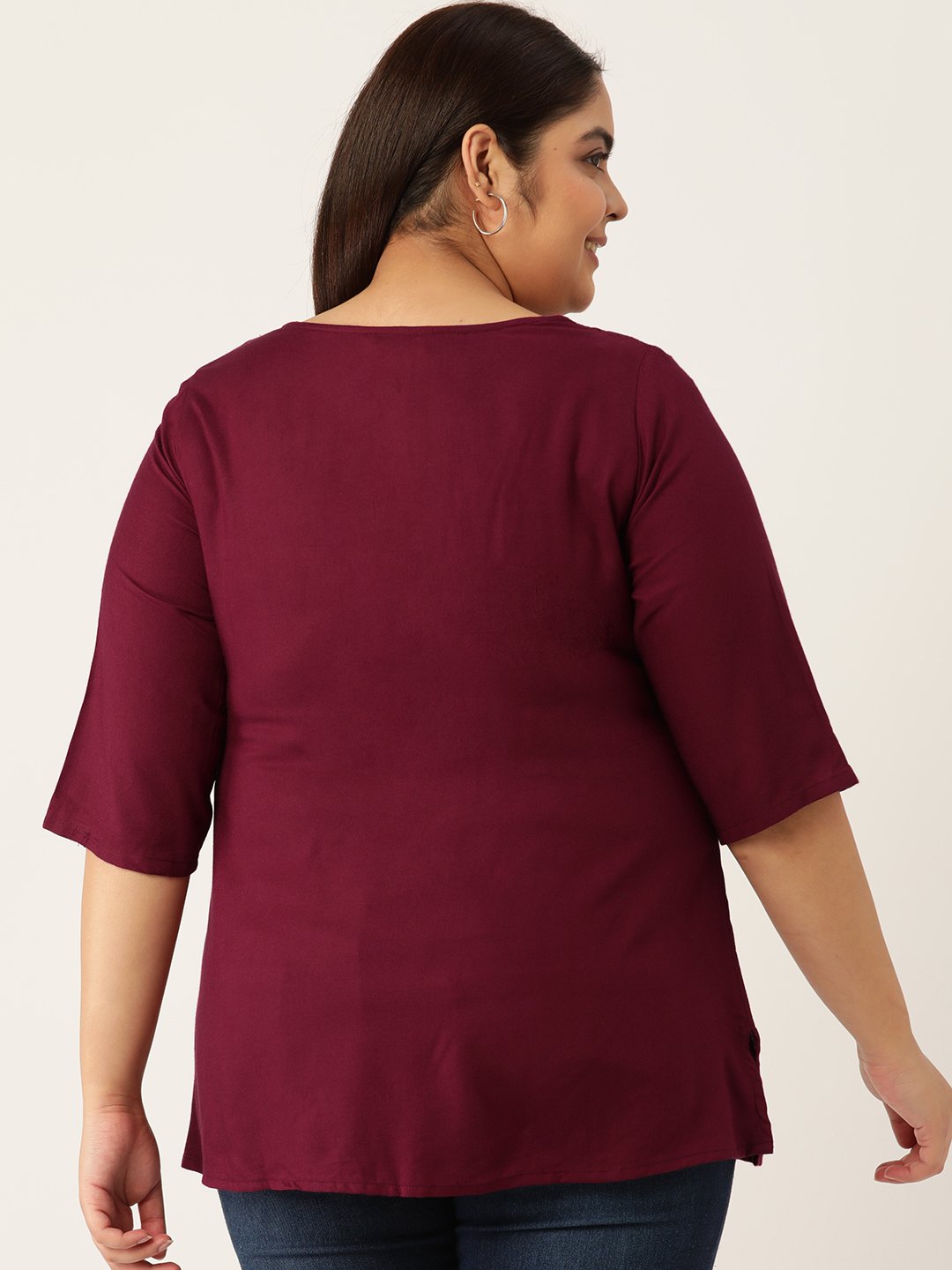 Women's Plus Size Plum Solid Color Neck Tie-Up Detail Woven Top