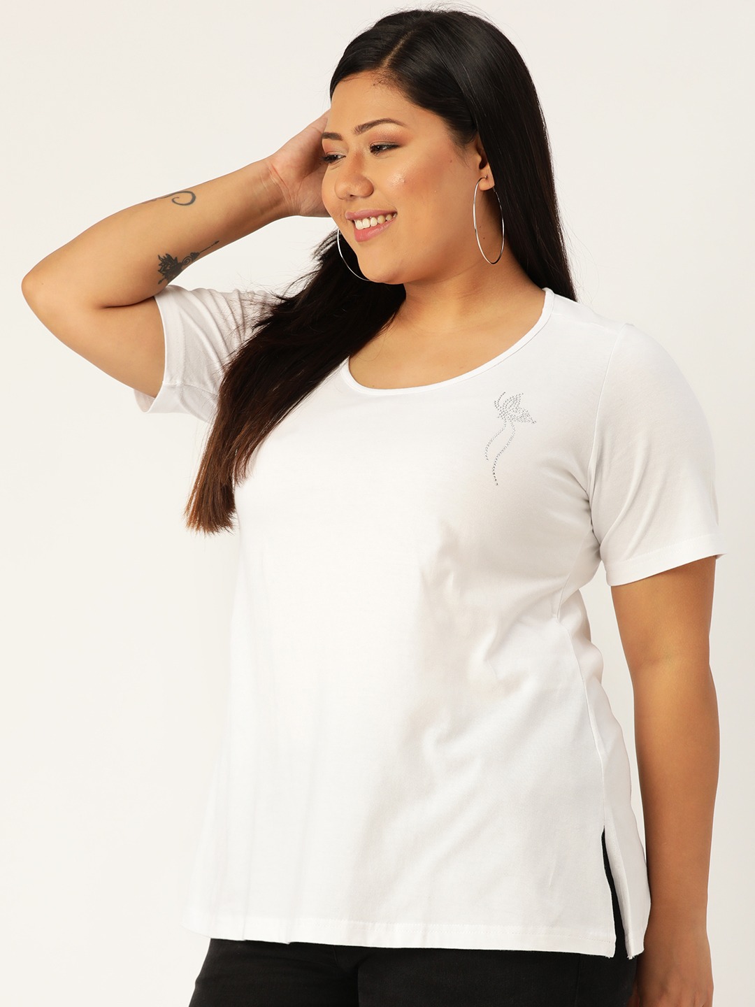 Women's Plus Size White Solid Round Neck T-Shirt