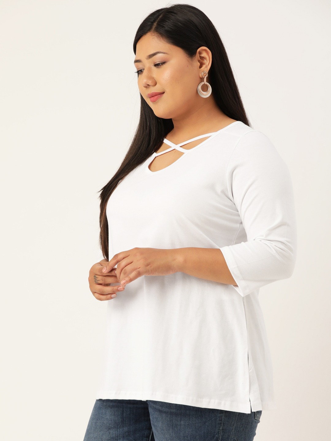 Women's Plus SizeWhite Solid Cut-Out Round Neck Cotton Top