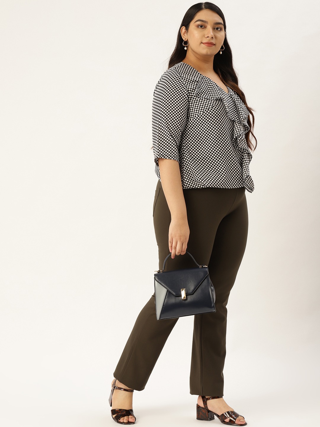 Women's Plus SizeBlack & White Geometric Print Ruffled Top