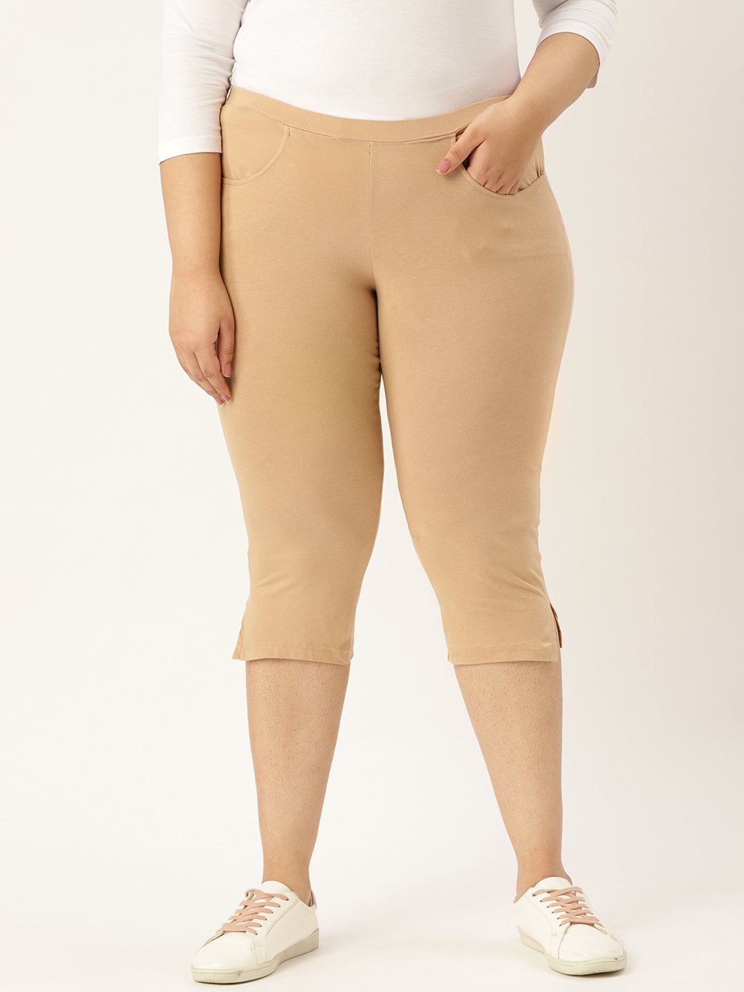 Women's Plus Size Beige Solid Color Regular Fit Capris
