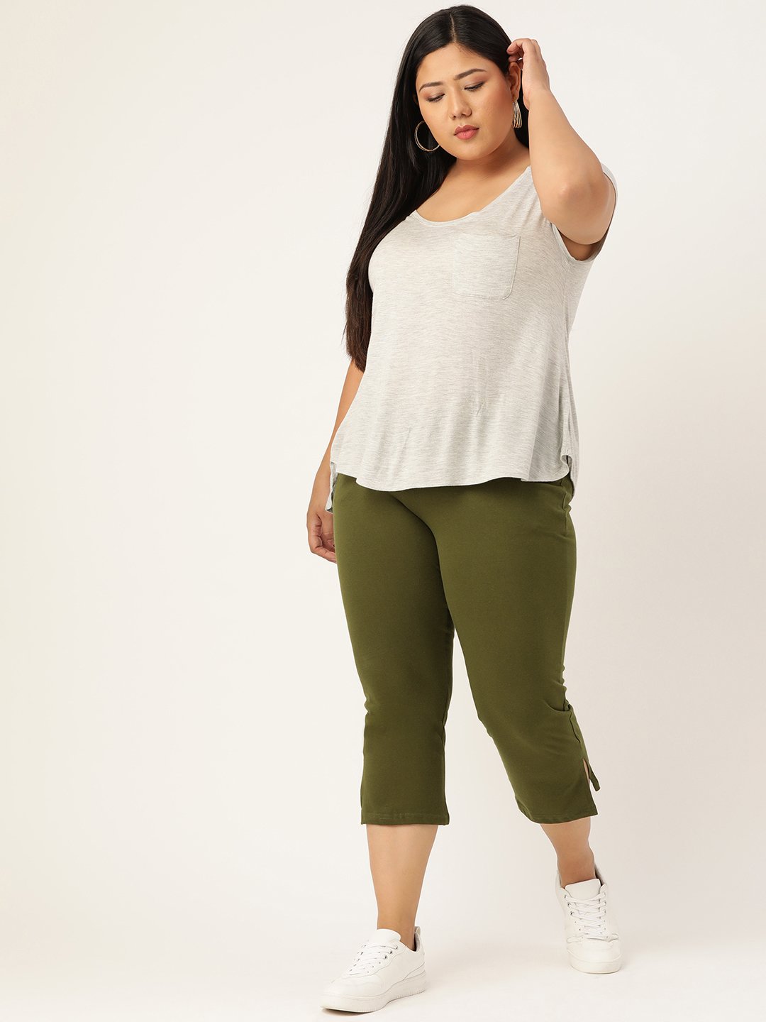 Women's Plus Size Olive Green Solid Color Regular Fit Capris