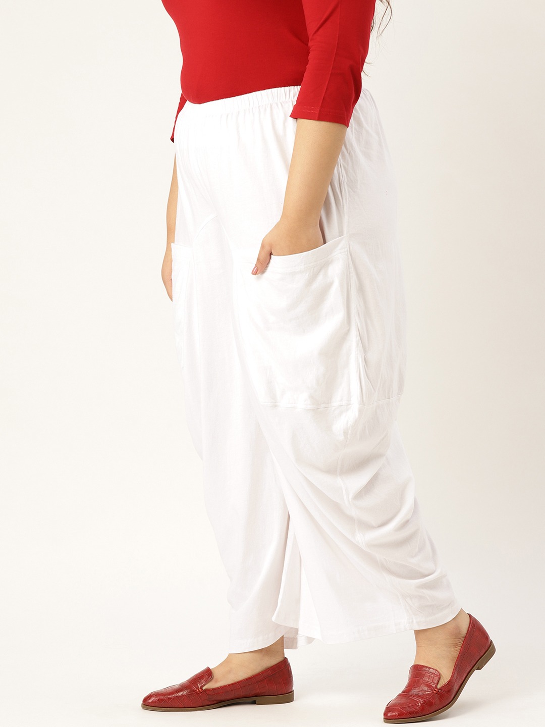 Women's Plus Size White Solid Color Knitted Flared Trouser