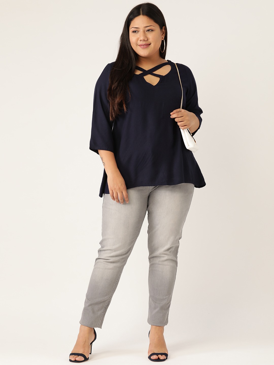 Women's Plus Size Navy Blue Solid Color Neck Cut Out Detail Top