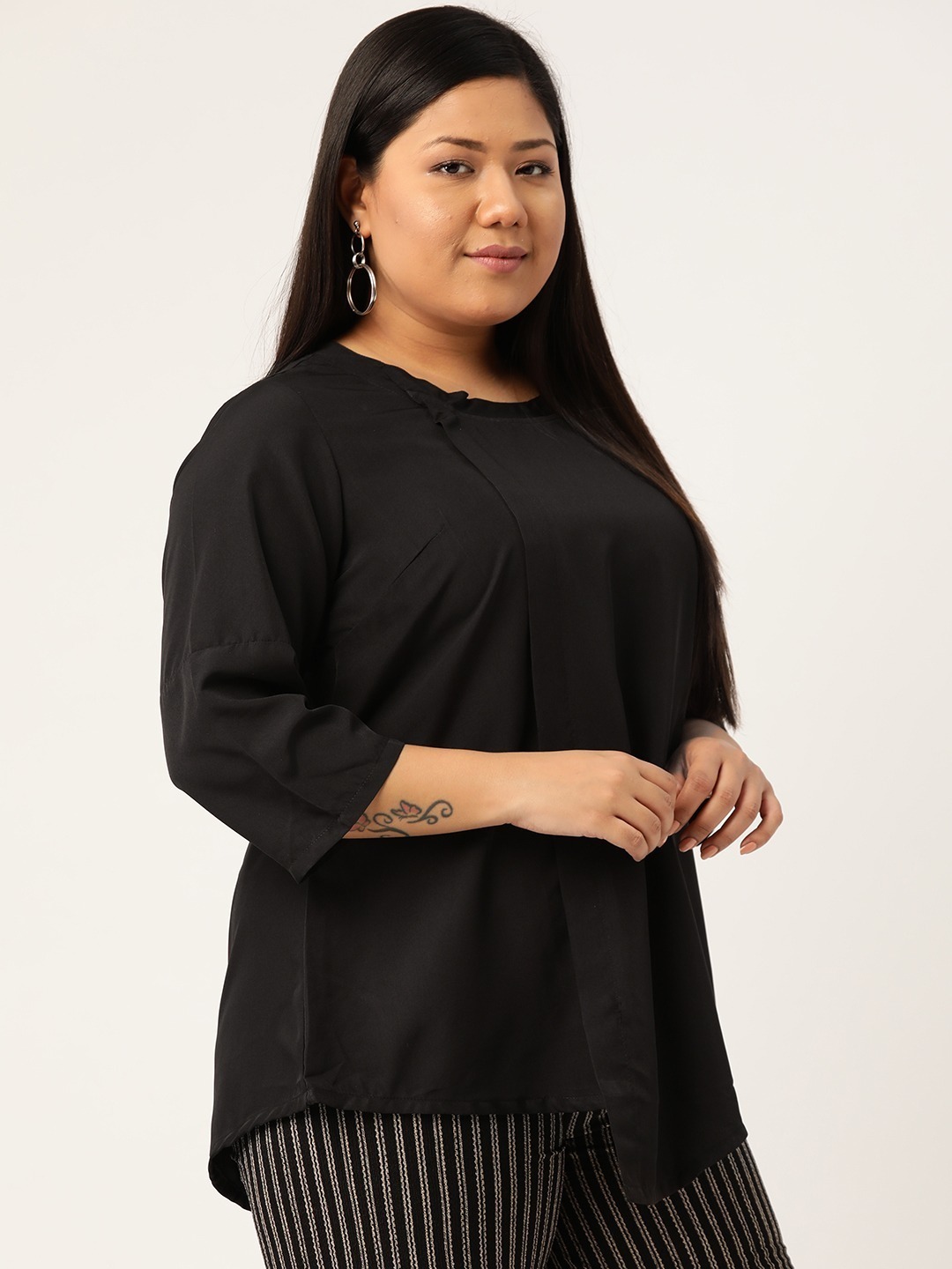 Women's Plus Size Black Solid Color Asymmetric A-Line Top