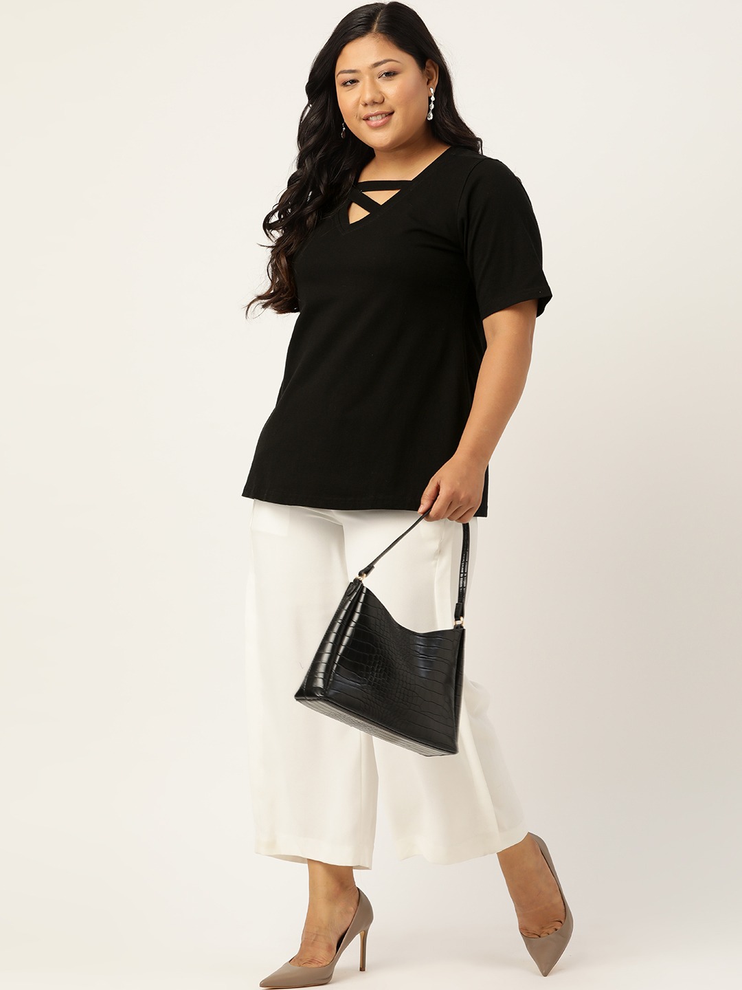 Women's Plus SizeBlack Solid Color Cut Out Detail Cotton Top