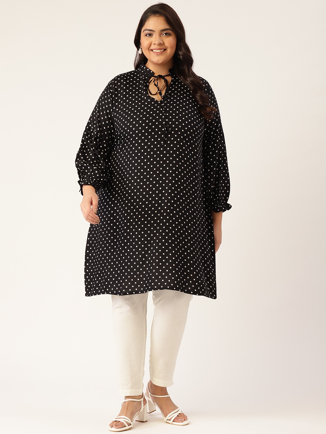 Women's Plus Size Black & White Polka Dot Printed Notch Neck Tunic
