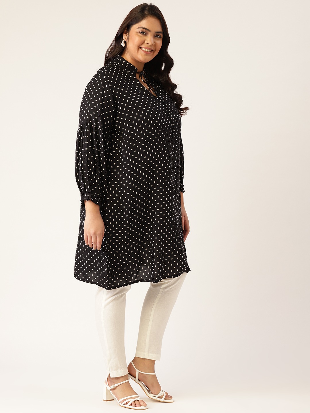 Women's Plus Size Black & White Polka Dot Printed Notch Neck Tunic