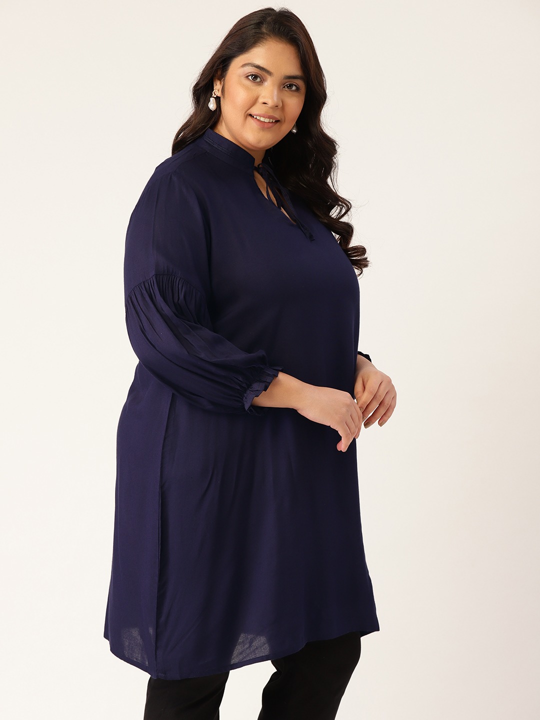Women's Plus Size Navy Blue Solid Color Notch Neck Tunic