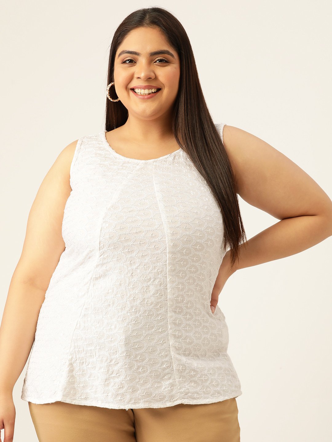 Women's Plus Size White Solid Color Embellished Top