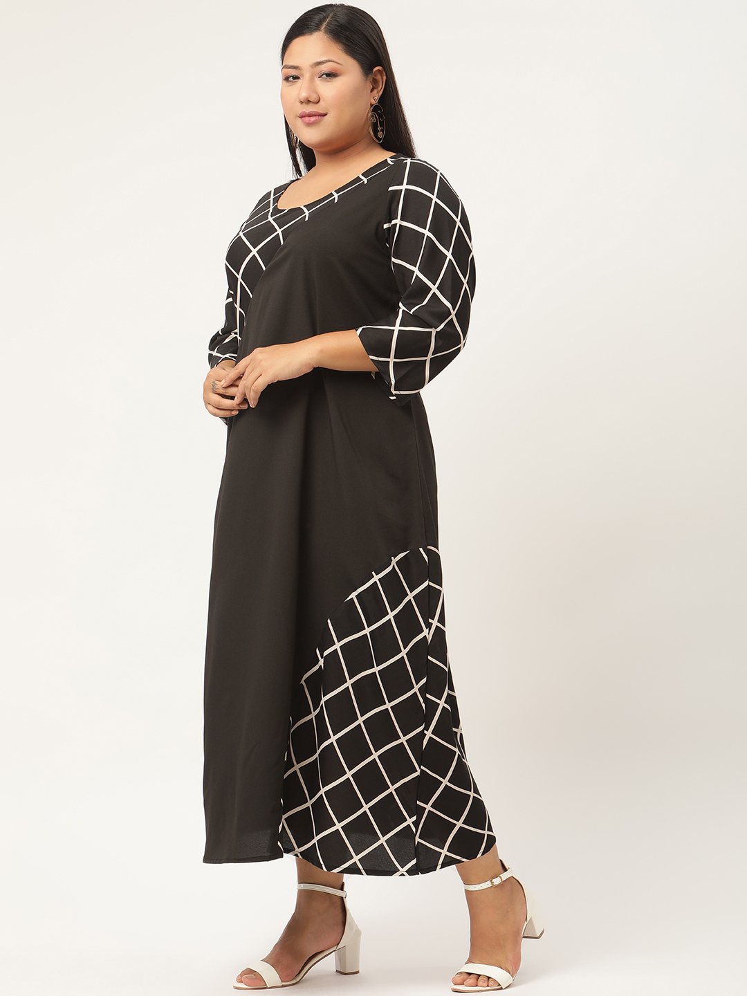 Women's Plus SizeBlack & White Checked Crepe A-Line Midi Dress