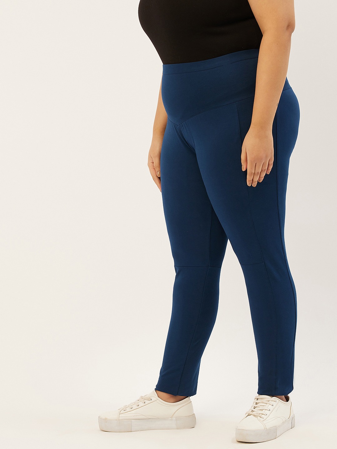 Women's Plus Size Ink Blue Solid Color Relaxed High-Rise Trousers