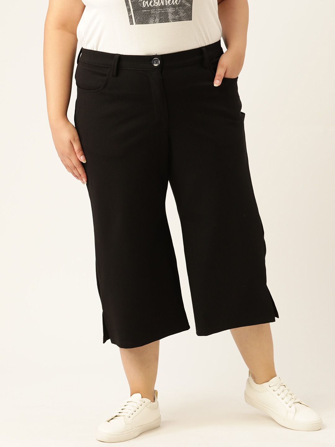 Women's Plus Size Black Solid Color Elasticated Flared Capri