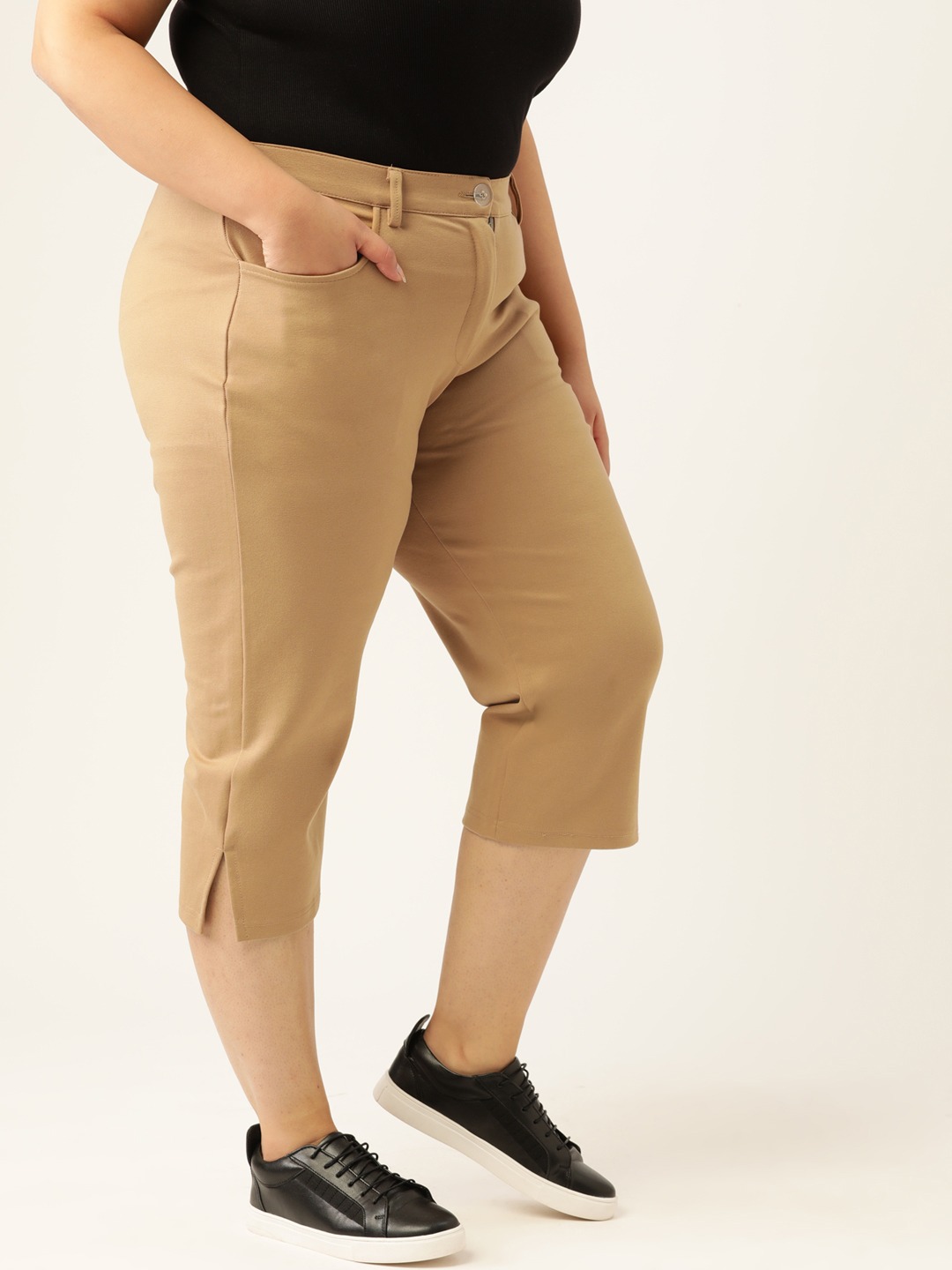 Women's Plus Size Beige Color Straight Fit Capri