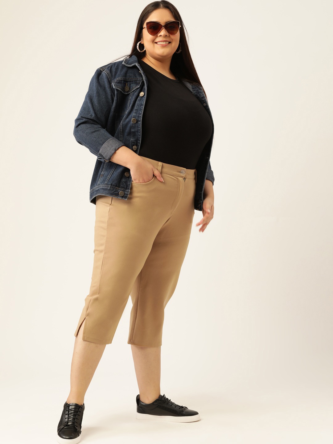 Women's Plus Size Beige Color Straight Fit Capri