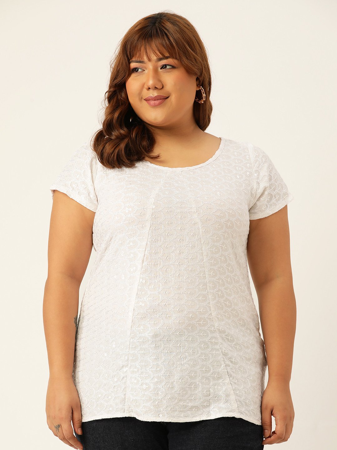 Women's Plus Size White Solid Color Embroidered Top