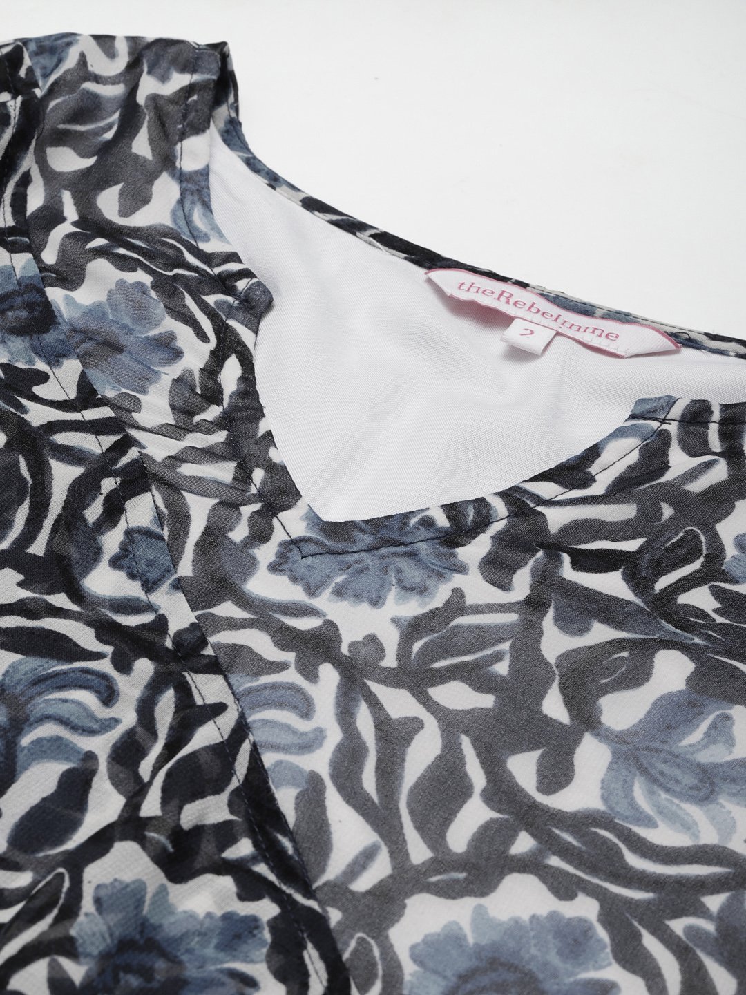 Women's Plus Size Blue & Off White Floral Print Longline Asymmetric Georgette Top