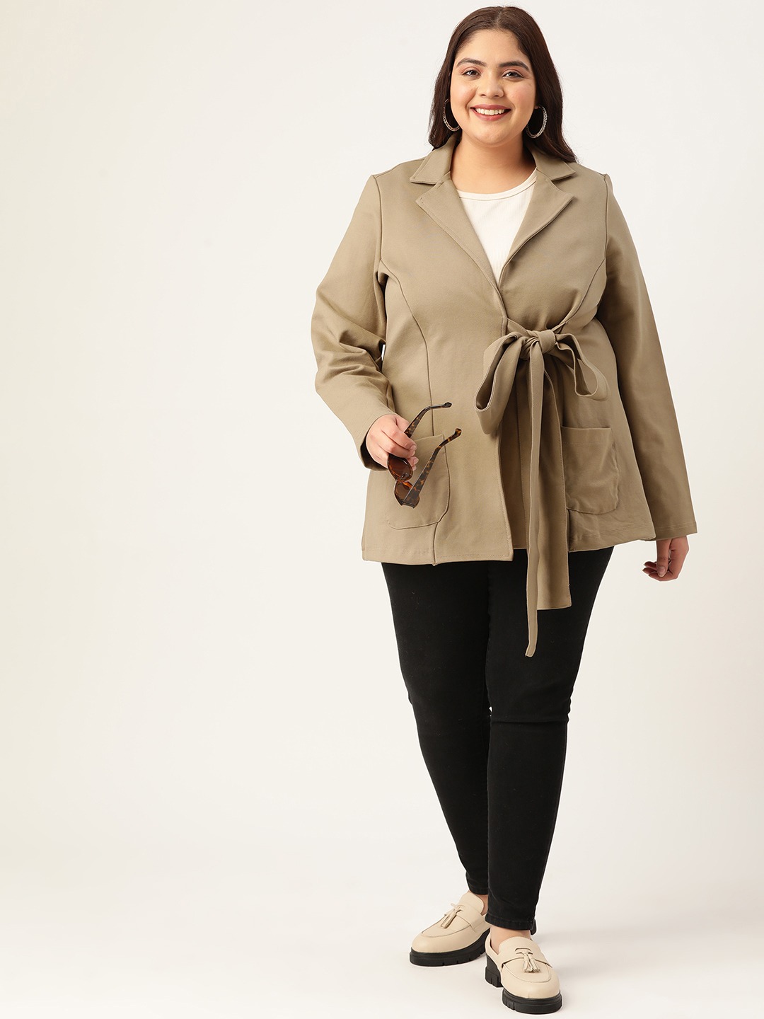 Women's Plus Size Beige Solid Color Tie-Up Shrug