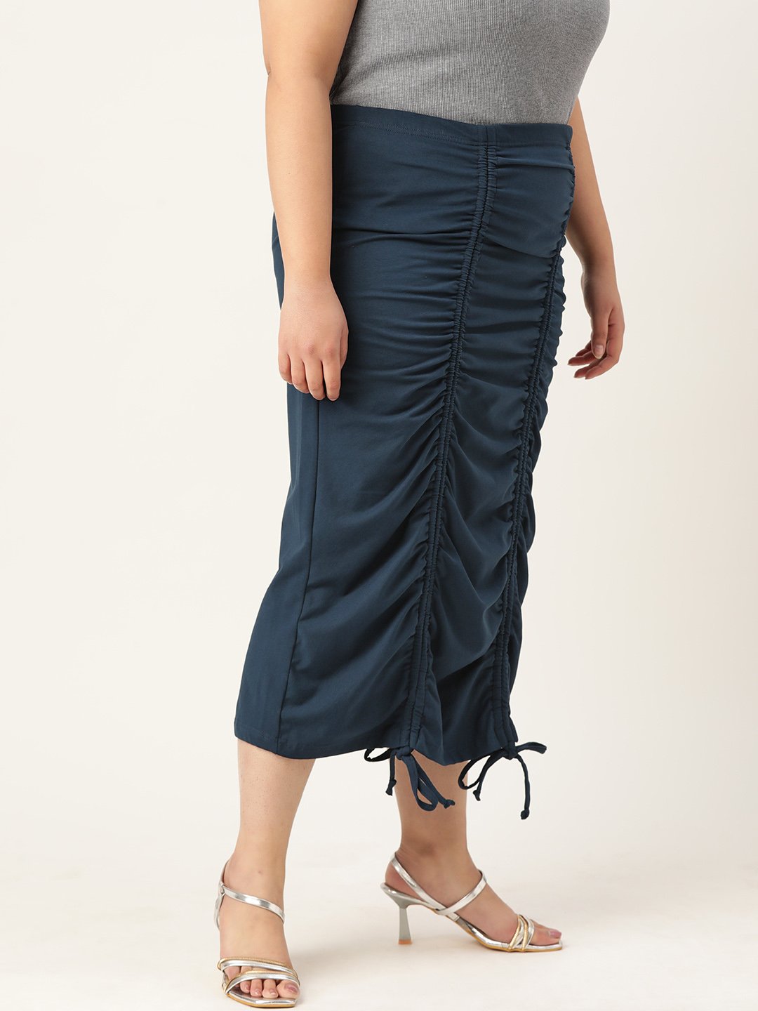 Women's Plus Size InkBlue Solid Color Pleated Detail Midi Skirt