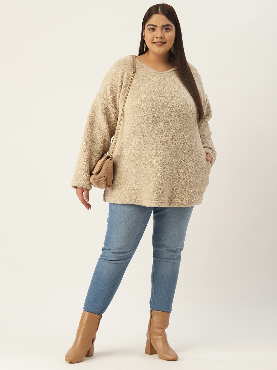 Women's Plus Size Off White Solid Color Fur Winter Sweatshirt