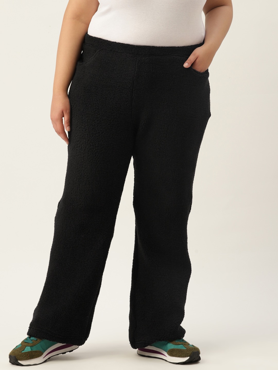 Women's Plus Size Black Solid Color Fur Winter Trouser