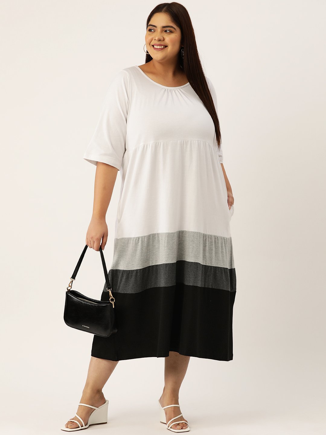 Women's Plus Size White & Black Color Block Knitted Midi Dress