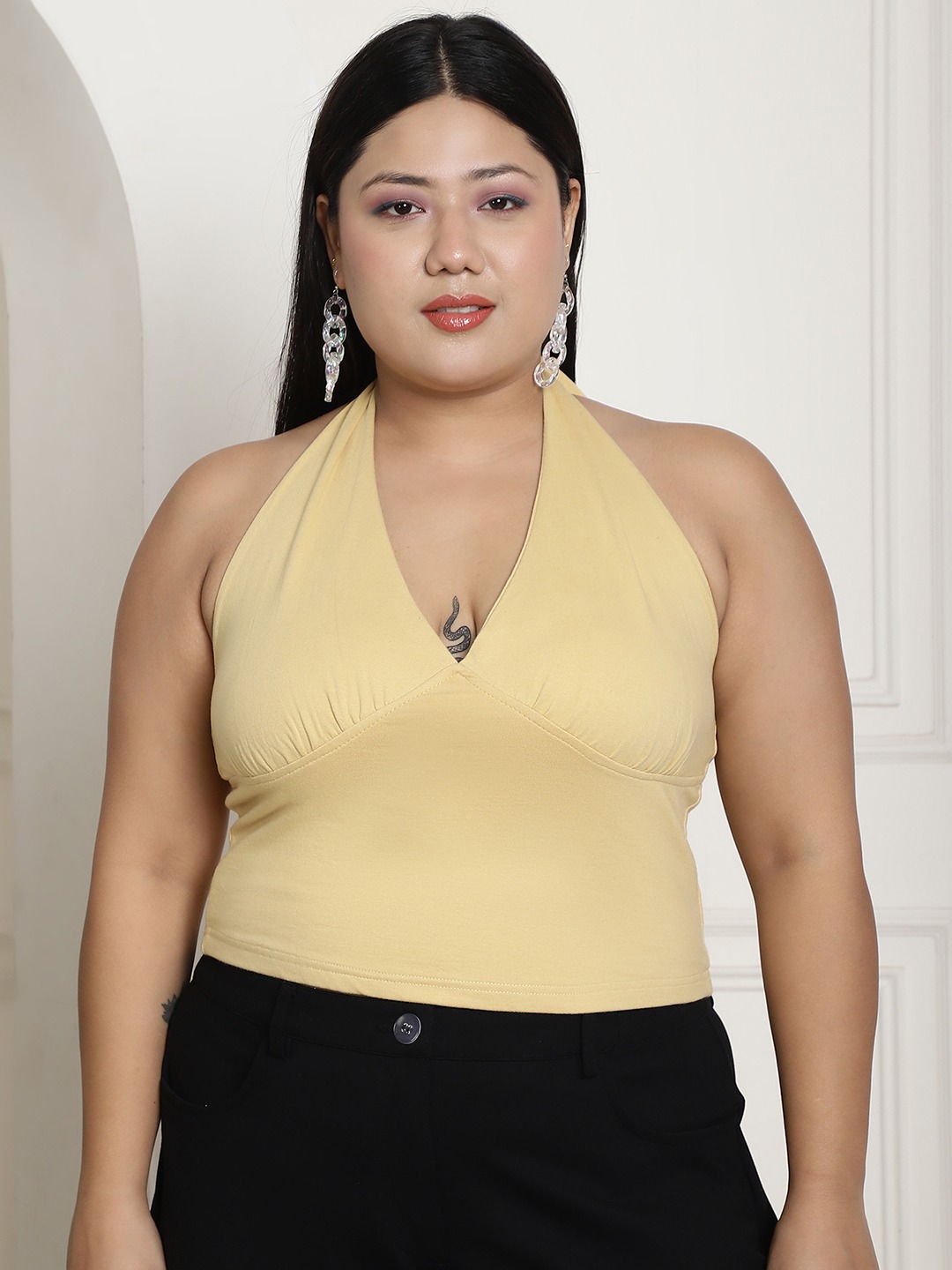 Women's Plus Size Beige Solid Color Cotton Knitted Cropped Top