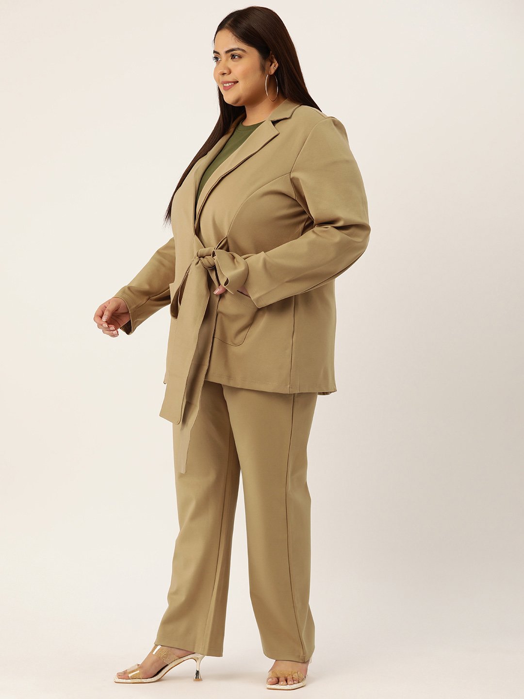 Women's Plus Size Beige Solid Color Shrug With Trouser