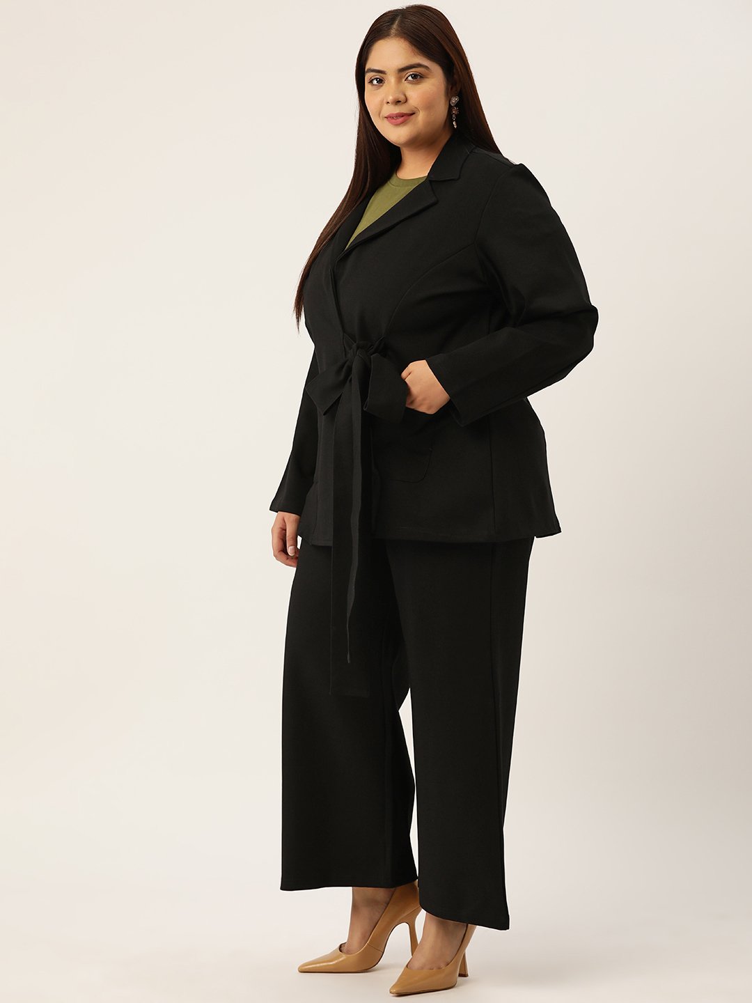 Women's Plus Size Black Solid Color Shrug With Flared Trouser