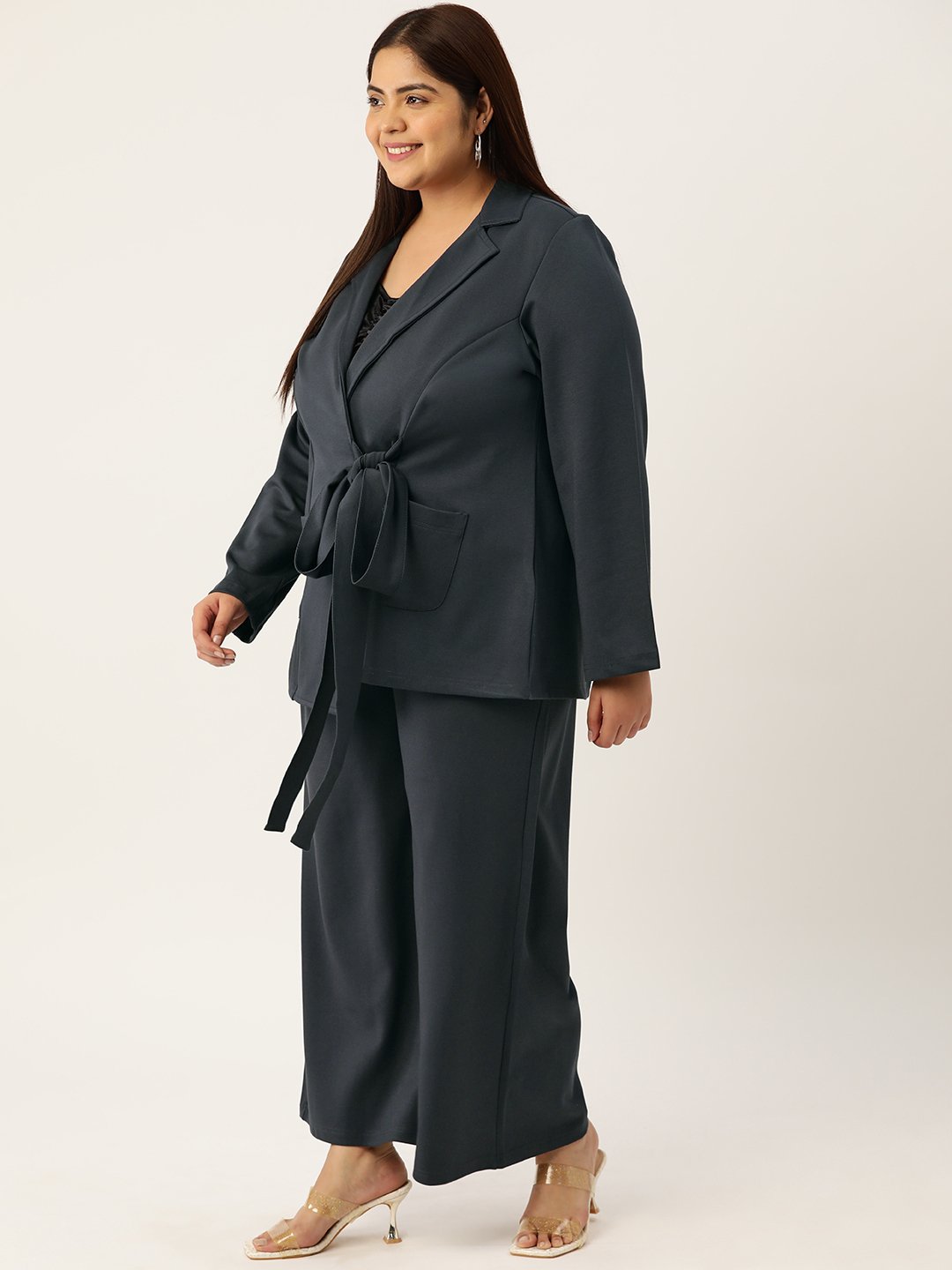 Women's Plus Size Dark Grey Solid Color Shrug With Flared Trouser
