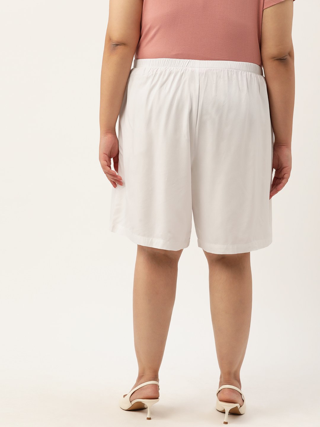 Women's Plus Size White Solid Color High Rise Short