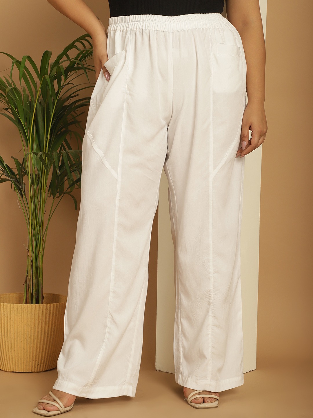 Women's Plus Size White Solid Color woven flared palazzos
