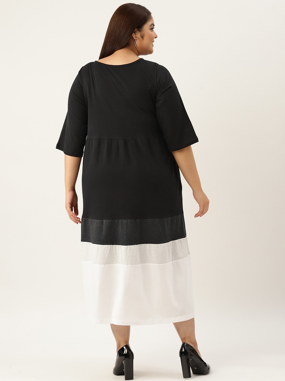 Women's Plus Size Black & White Color Blocked Cotton Dress