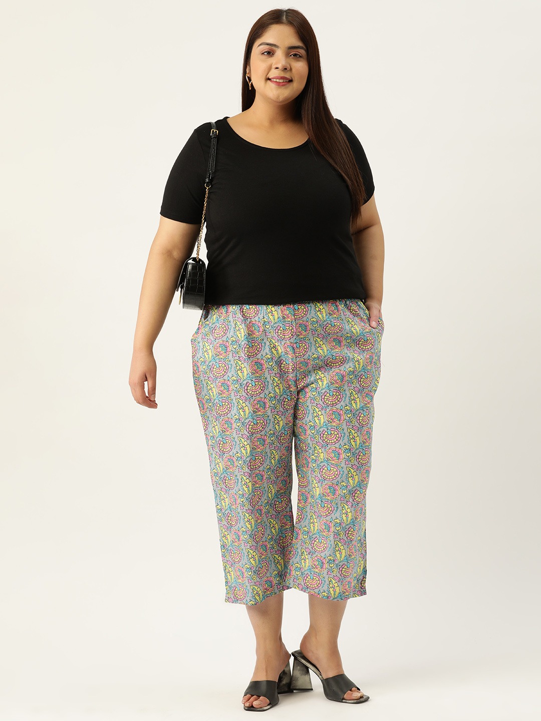 Women's Plus Size Grey Floral Print Cotton Capri