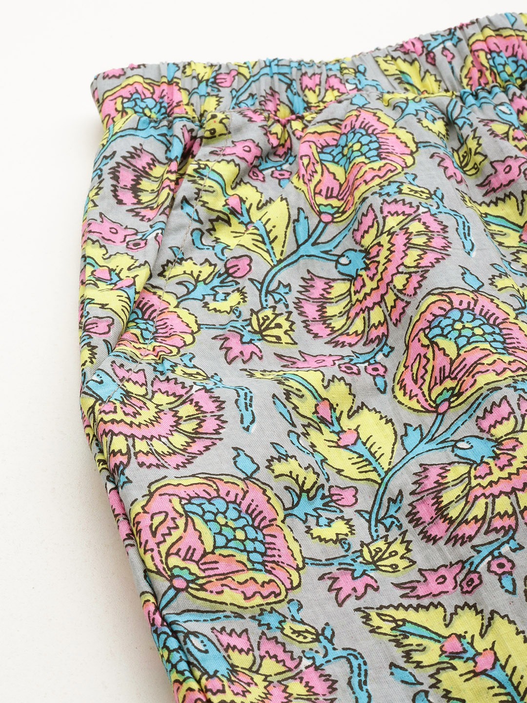 Women's Plus Size Grey Floral Print Cotton Capri