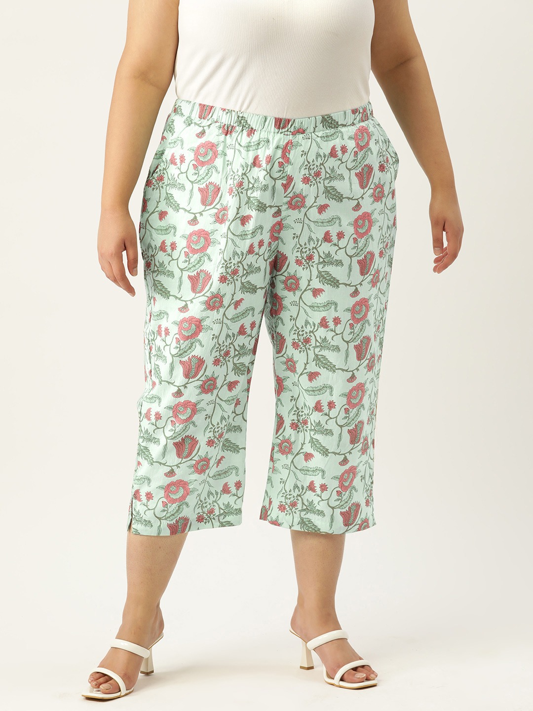Women's Plus Size Sea Green Floral Print Cotton Capri