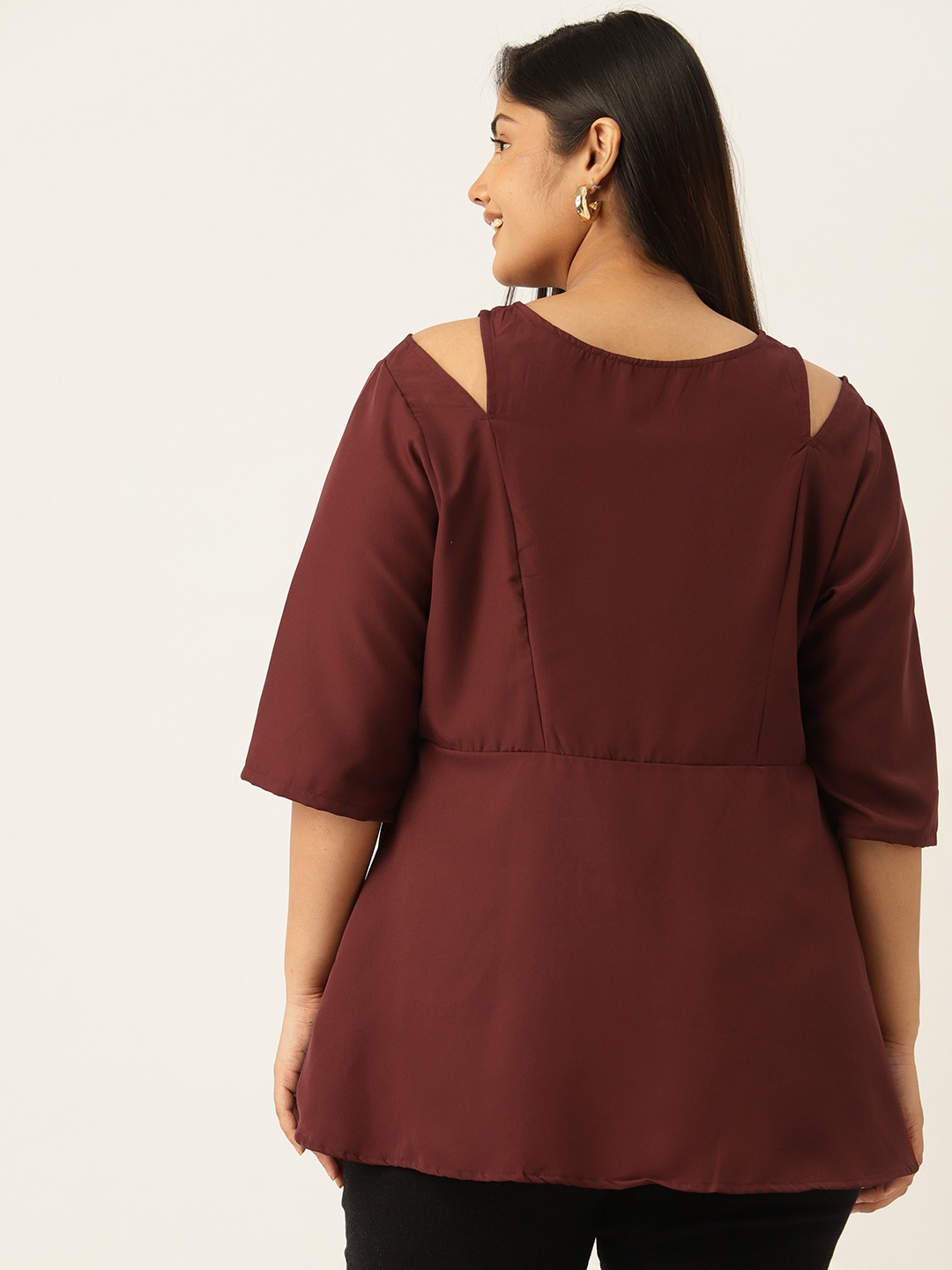 Women's Plus Size Plum Solid Color Cut Out Detail Top