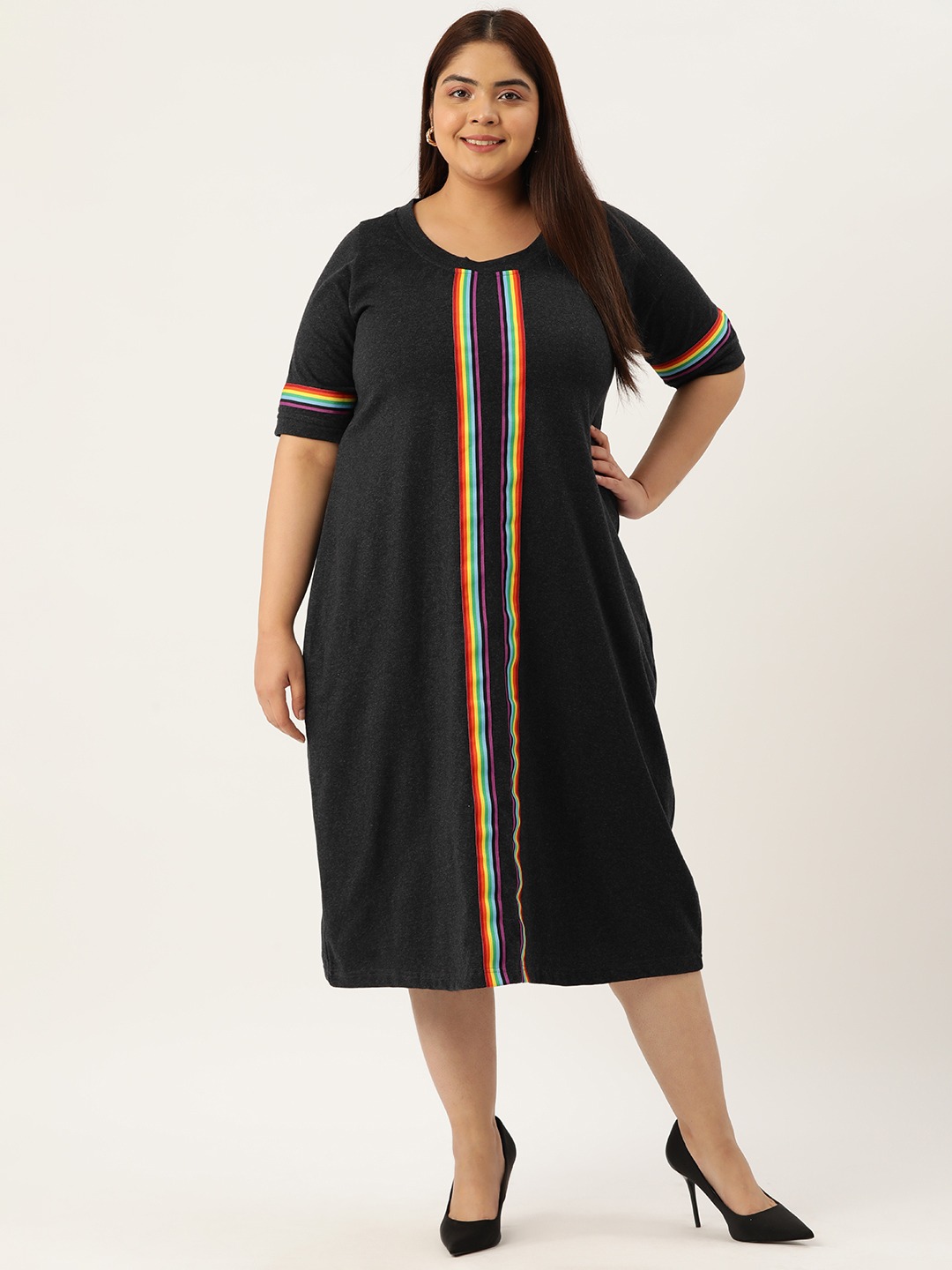 Women's Plus Size Charcoal Grey Solid Color Knitted Dress witn Color Tape