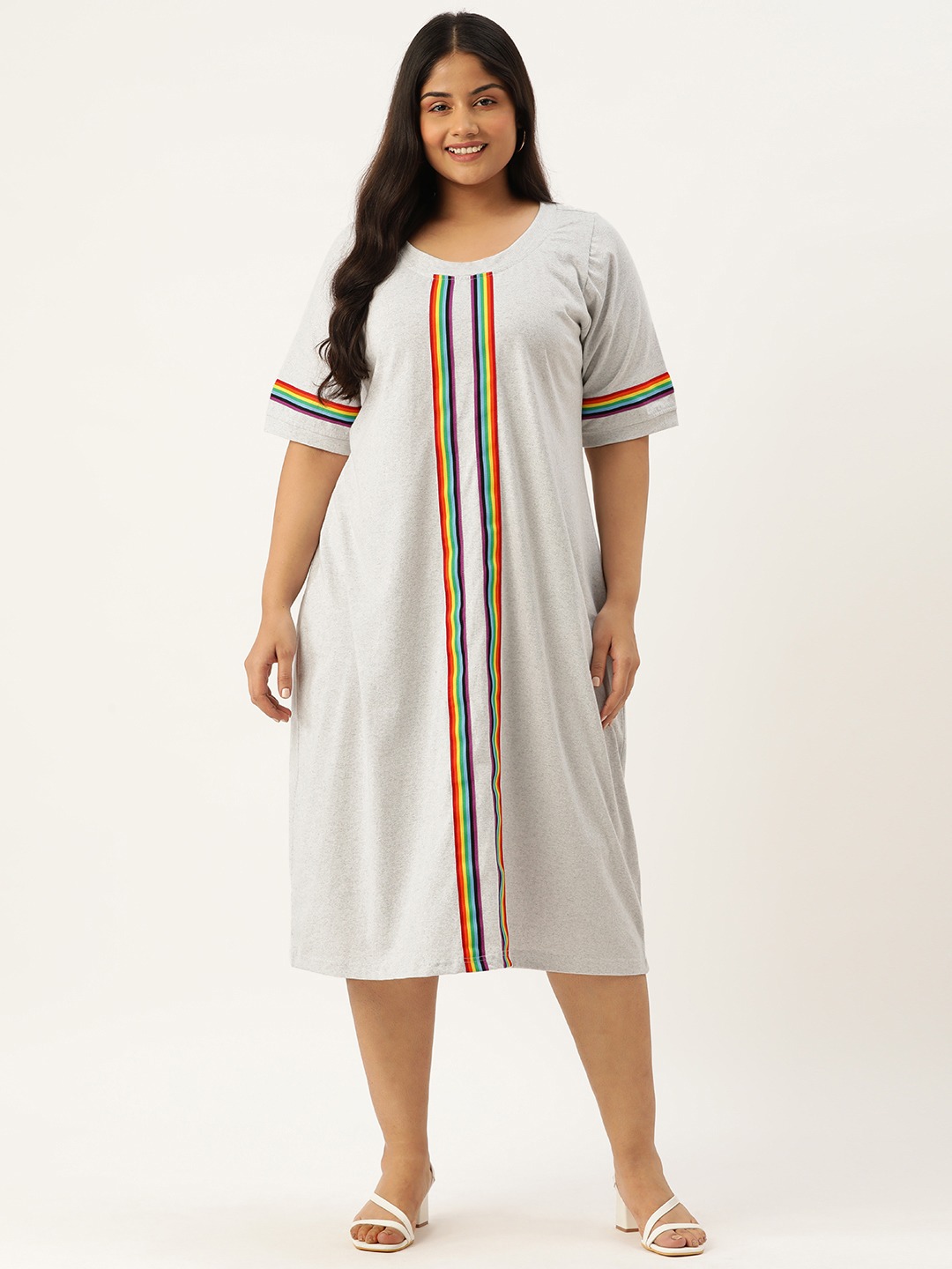 Women's Plus Size Light Grey Solid Color Knitted Dress witn Color Tape