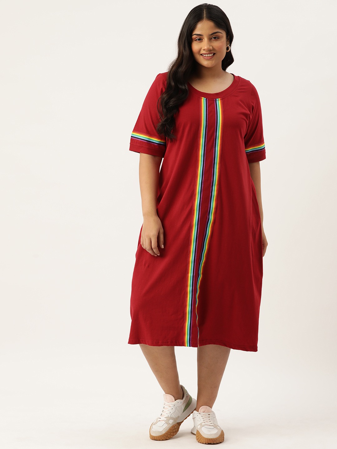 Women's Plus Size Maroon Solid Color Knitted Dress witn Color Tape