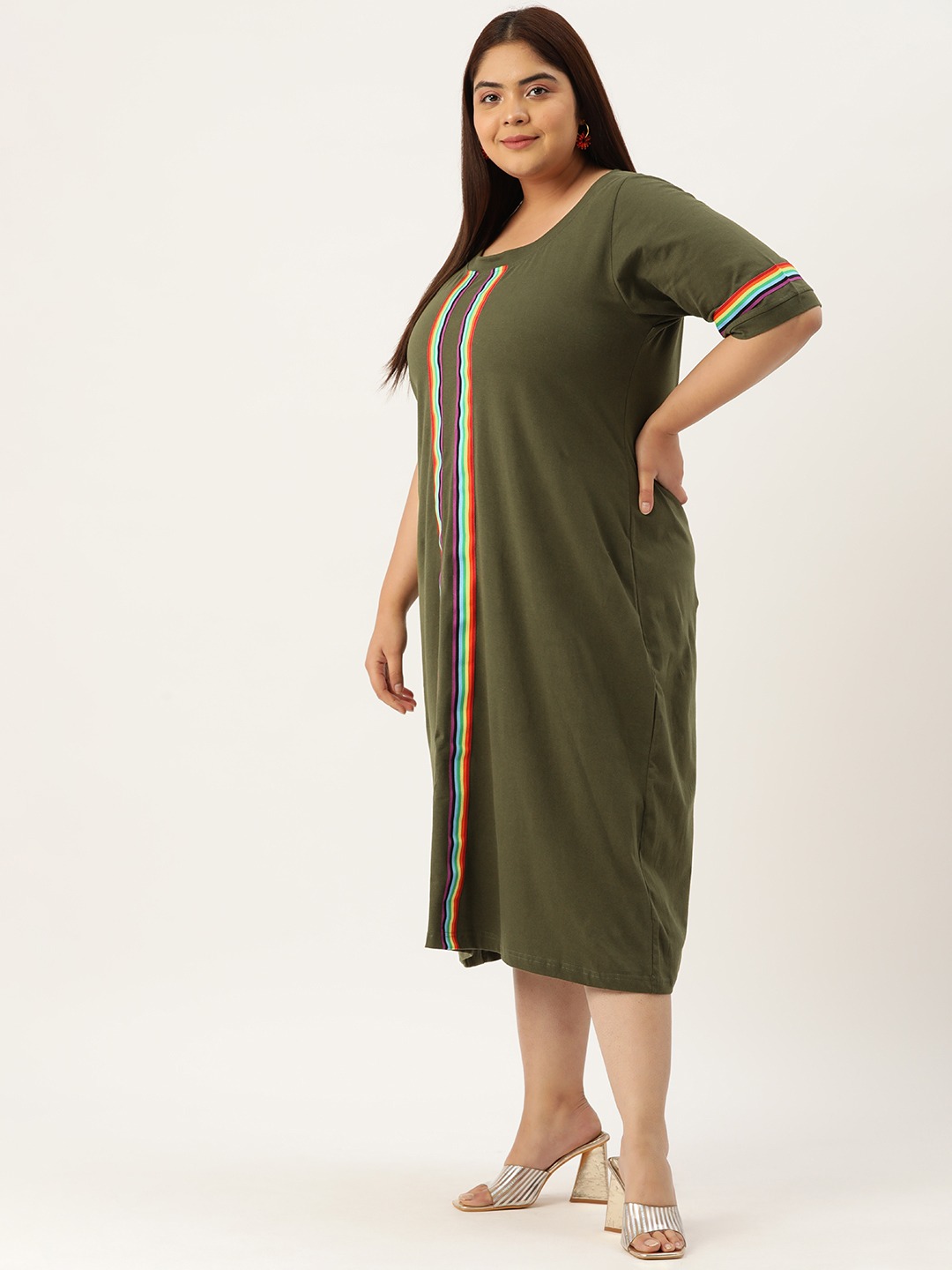 Women's Plus Size Olive Solid Color Knitted Dress witn Color Tape