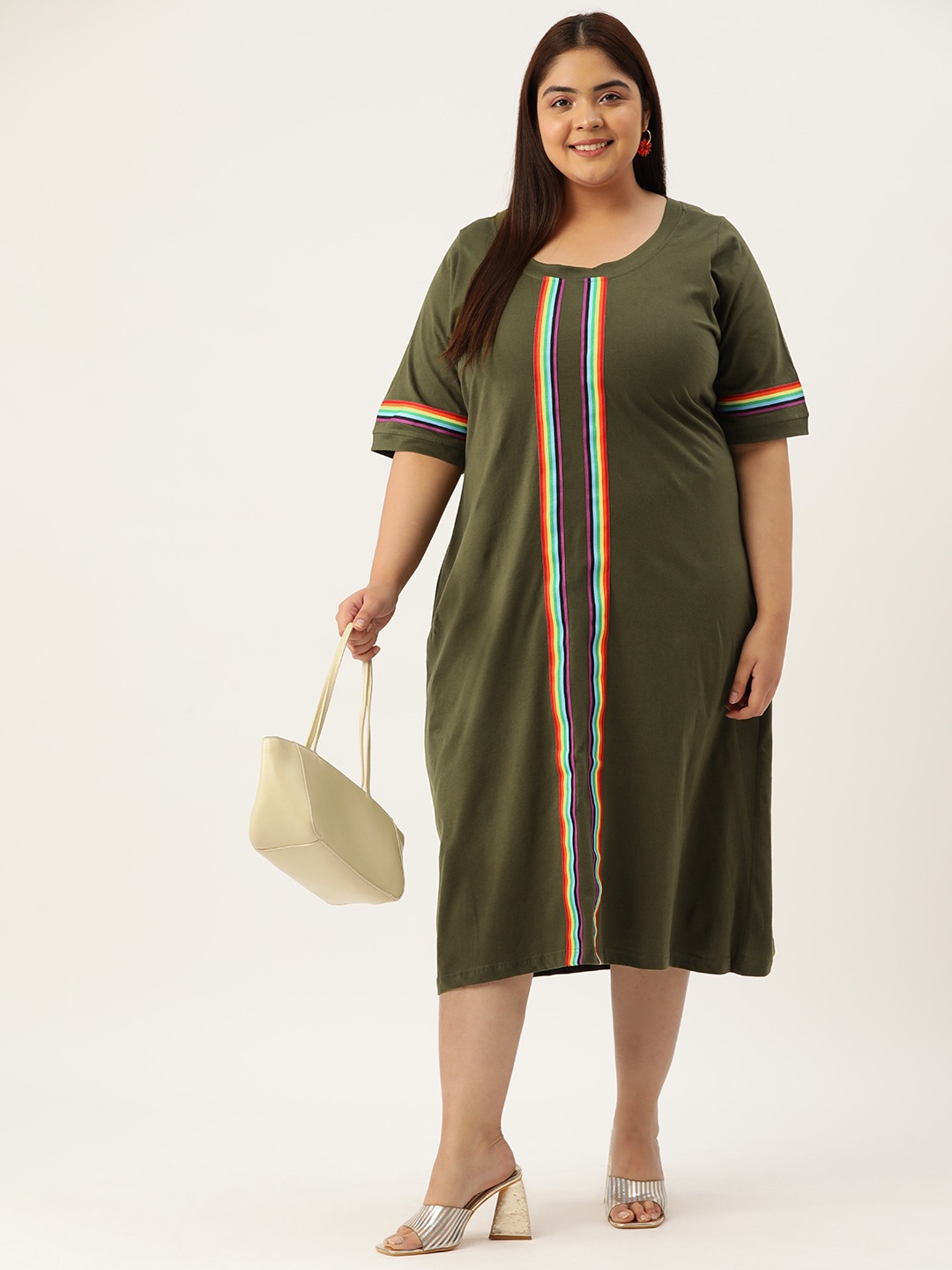 Women's Plus Size Olive Solid Color Knitted Dress witn Color Tape