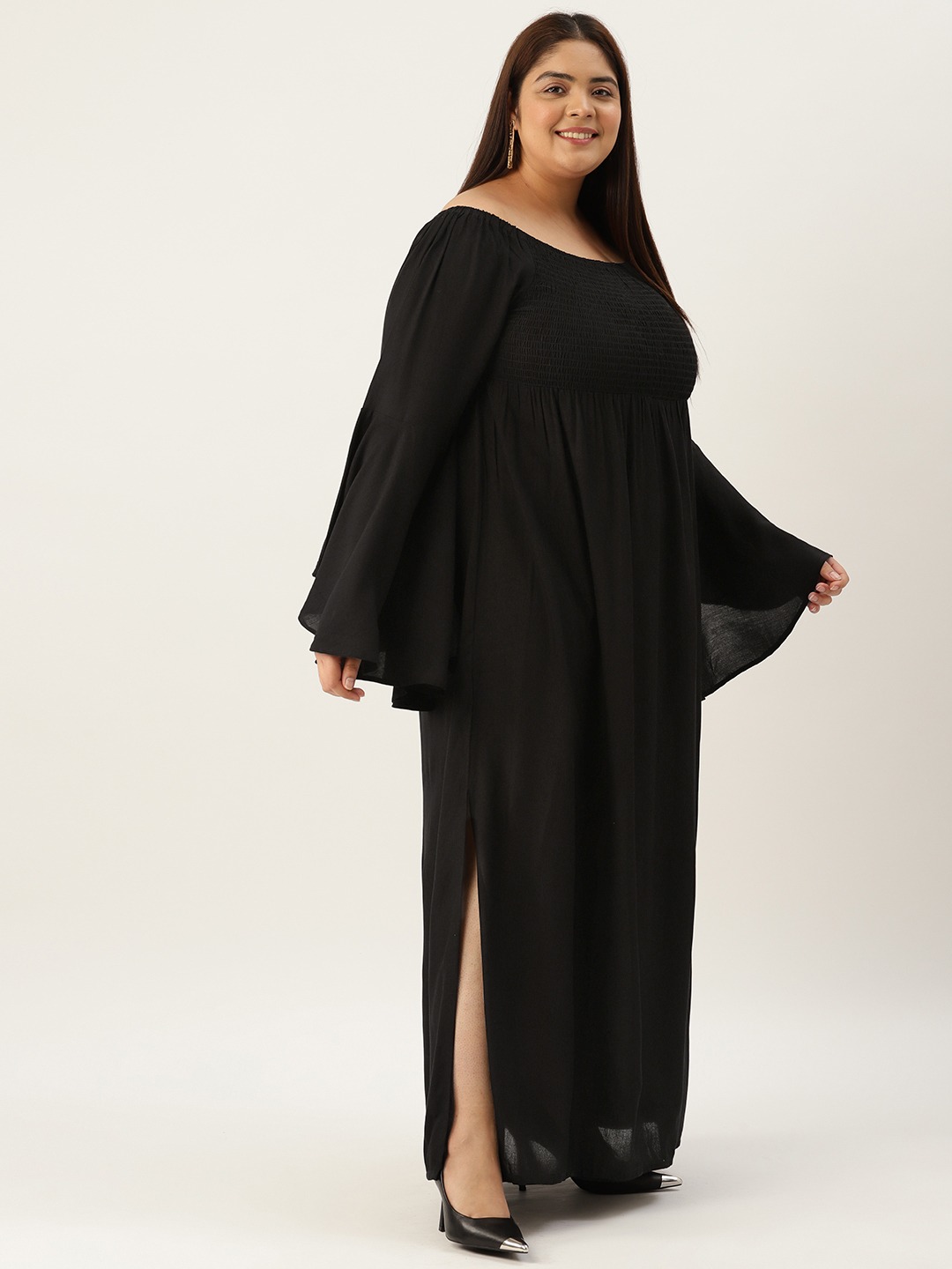 Women's Plus Size Black Solid Color Off-Shoulder Smocked Maxi Dress