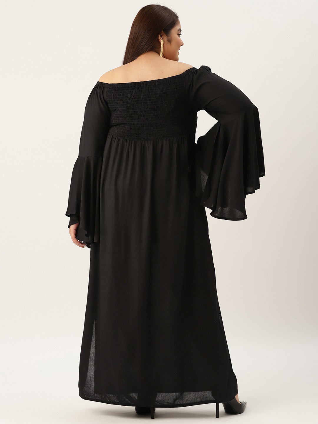 Women's Plus Size Black Solid Color Off-Shoulder Smocked Maxi Dress