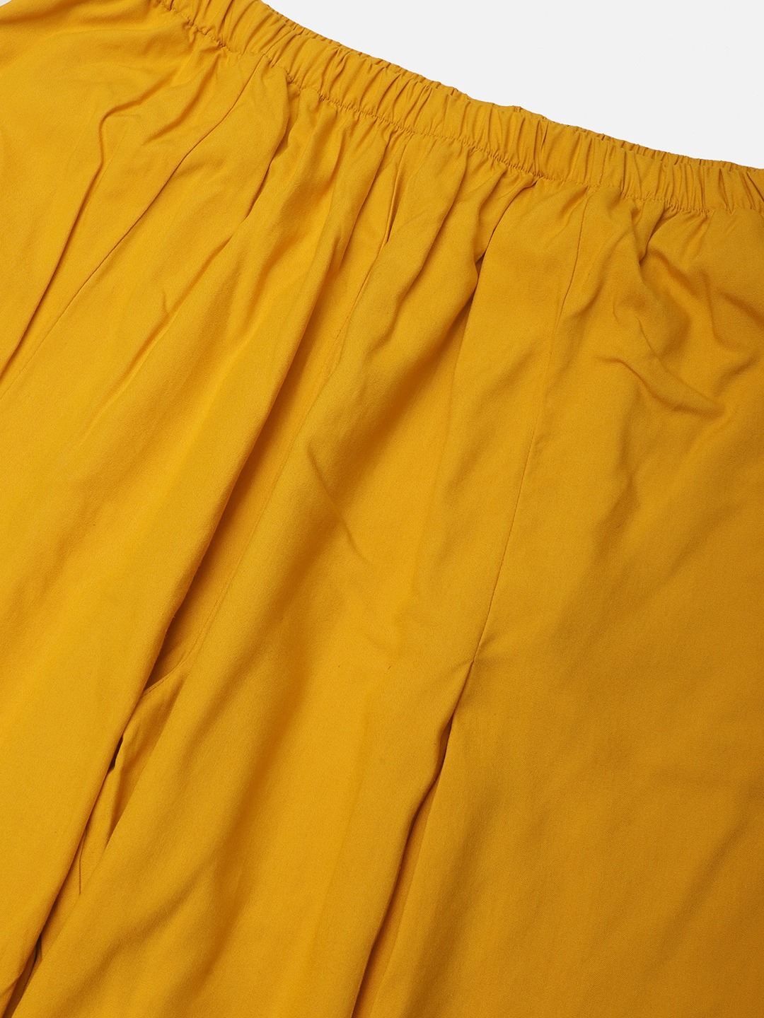 Women's Plus Size Mustard Solid Color woven pleated palazzos