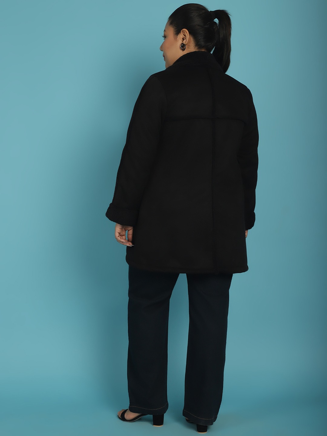 Women's Plus Size Black Solid Color bonded Fur Longline Jacket