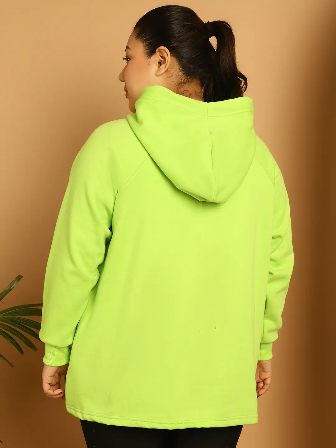 Women's Plus Size Bright Green Solid Color knitted sweatshirthas a hood neck