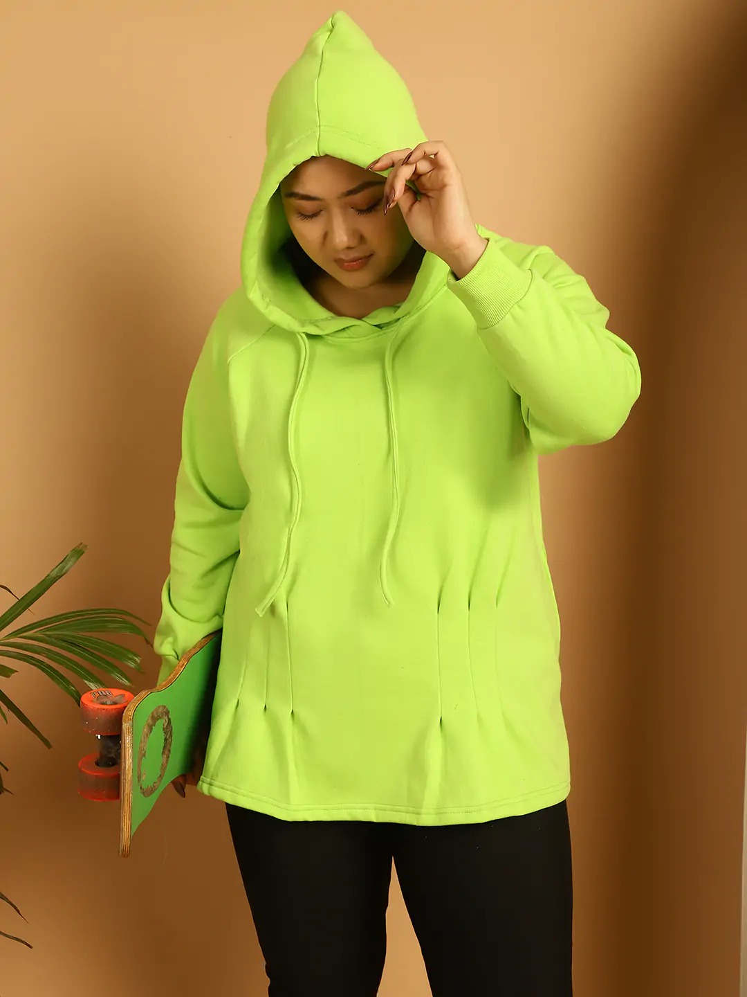 Women's Plus Size Bright Green Solid Color knitted sweatshirthas a hood neck