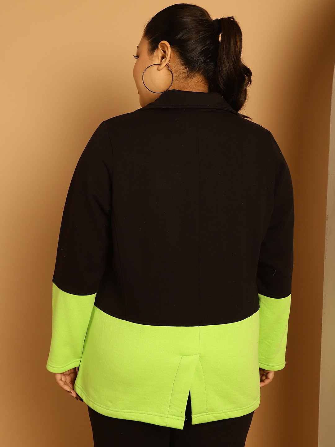 Women's Plus Size Black & Bright Green Color Block Knitted Jacket